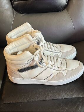 Salvatore Ferragamo Men's High-Top Sneakers in Off-White and Light Gray